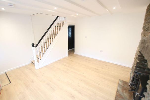 2 bedroom cottage to rent - Photo 1