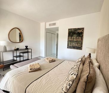 Apartment in Puerto Banús, Costa del Sol - Photo 5