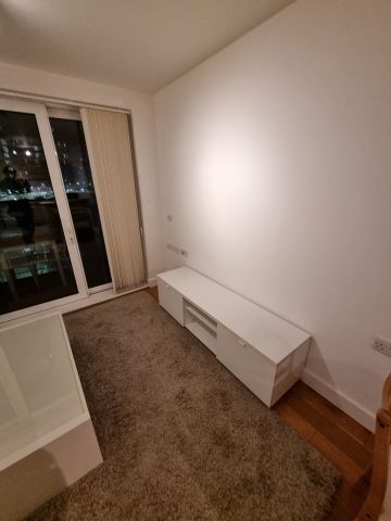 1 Bed Flat, Tarves Way, SE10 - Photo 3