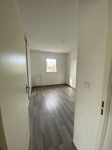 Location Appartement 3 pièces 65m² PESSAC 33600 - Photo 2