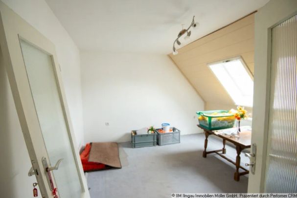 Günstige 2 Zi. Altbauwohnung in Zweifam. Haus - Foto 1