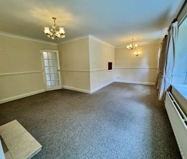 2 bedroom bungalow to rent - Photo 2