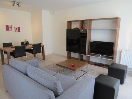 Appartement te huur - foto 3