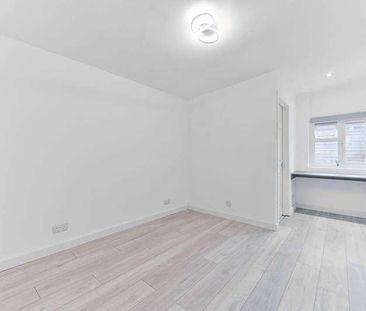 Benhilton Gardens, Sutton, SM1 - Photo 5