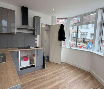 The Avenue, Tottenham, London, N17 - Photo 4