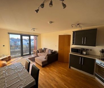 2 bedroom flat to rent - Photo 2