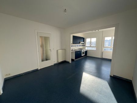 Location Appartement 4 pièces 63m² - Photo 5