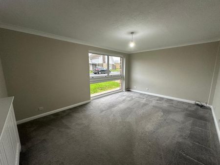 3 Bedroom Detached To Rent - Photo 3