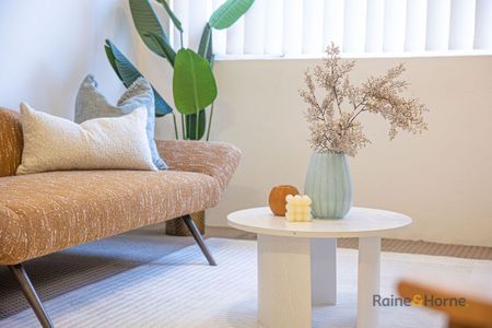 Renovated & Spacious Two-Bedroom Unit in Prime North Parramatta - Photo 2