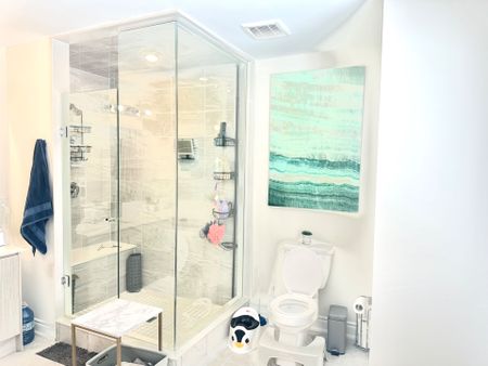 For Lease - 38 Kenneth Rogers Crescent, East Gwillimbury, Ontario - Photo 4