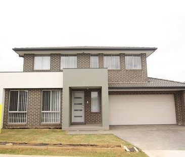 Everything you need- the perfect family home! - Photo 3