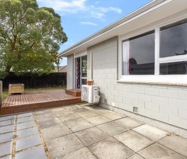 Private pet friendly home that is close to the beach! - Photo 6