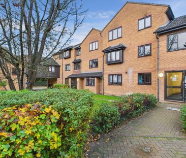 Knaves Hollow, Wooburn Moor, High Wycombe,HP10 - Photo 6