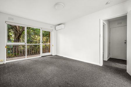 Renovated Apartment in Prahran - Photo 4