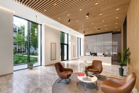 2 Bed Flat, Southwark Bridge Road, SE1 - Photo 2