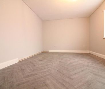 3 bedroom detached bungalow to rent - Photo 6