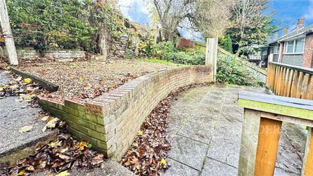 5 bedroom house to rent Brendon Avenue, Luton, Bedfordshire, LU2 - Photo 4