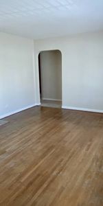 AVAIL FEB 1ST-Character Apt - 2nd Flr-Fir St & W 11th Ave- - Photo 4