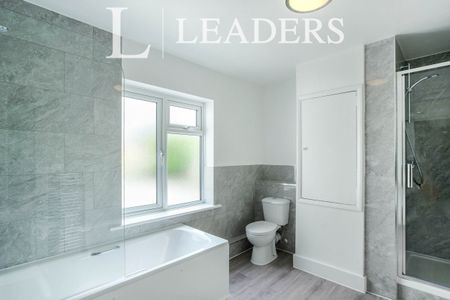 3 bedroom house to rent Keens Road, Croydon, CR0 - Photo 2