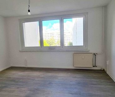 Schöne, helle 3-Zimmer-Wohnung mit Balkon und Aufzug! - Foto 2