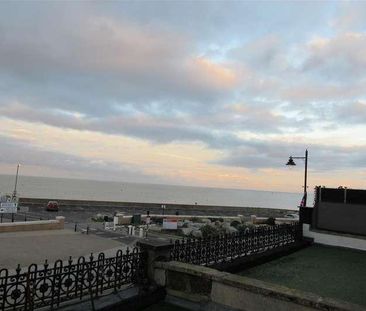 Central Parade, Herne Bay, CT6 - Photo 6