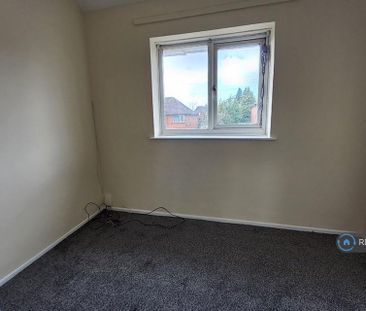 2 bedroom semi-detached house to rent - Photo 4