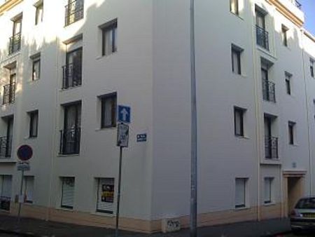 Location Appartement 2 pièces 50m² LA ROCHE SUR YON 85000 - Photo 5