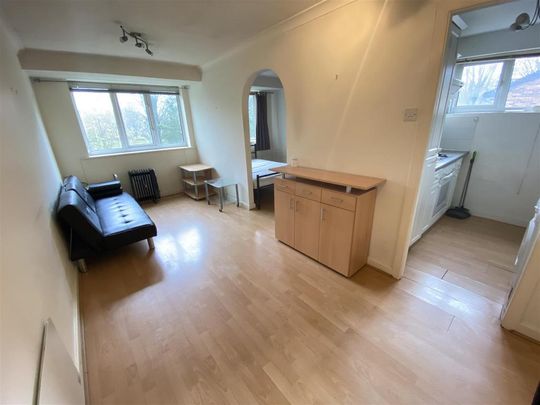 1 bedroom flat to rent - Photo 1