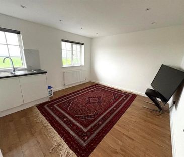 2 bedroom maisonette to rent - Photo 1