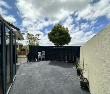 2-Bedroom with Single Garage - Photo 1