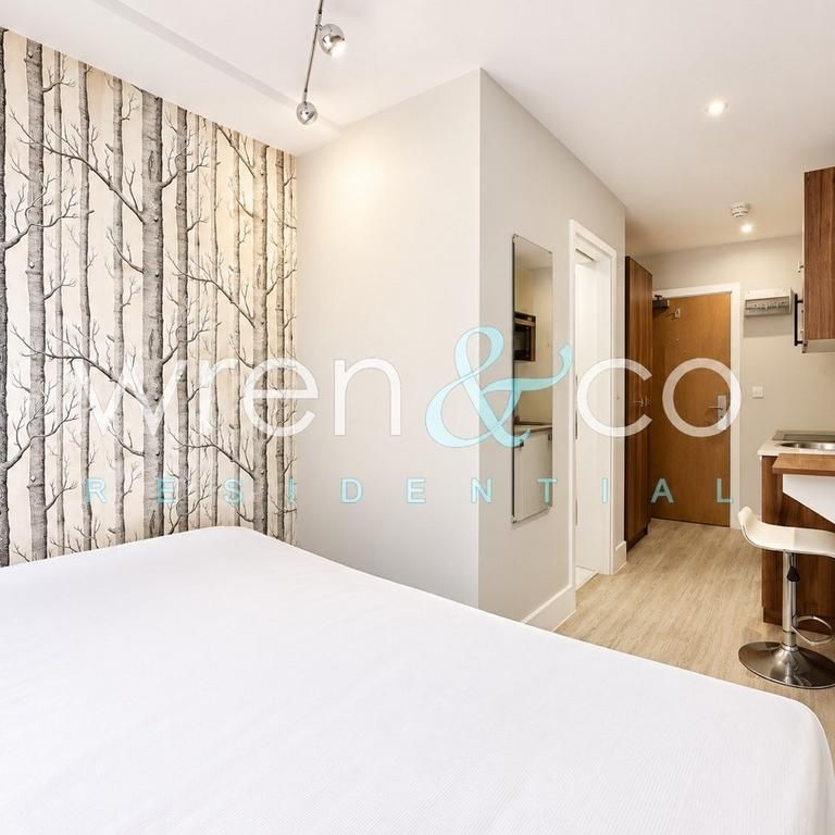 Studio to rent - Photo 1