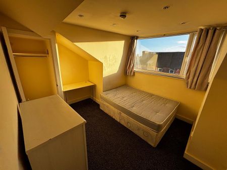 4 bedroom house to rent - Photo 2