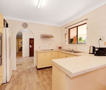 9 Vesterman Court, Bushland Beach - Photo 3