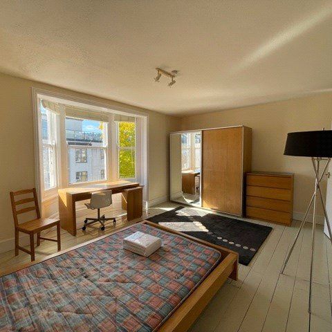 3 bedroom apartment to rent - Photo 1