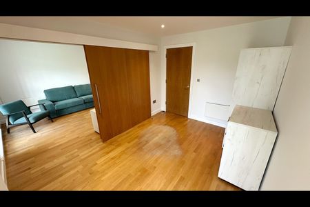 2 Bed Flat, Brewer Street, M1 - Photo 2