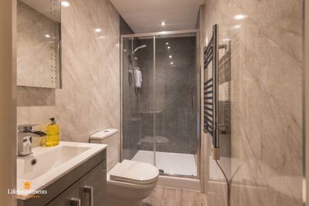 Avenue Road, Rugby - Photo 2