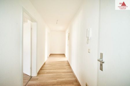 Geräumige 2-Raum-Dachgeschosswohnung in Deutscheinsiedel - Photo 5