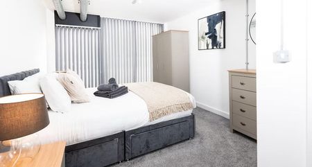 Bridge Lane - Photo 3