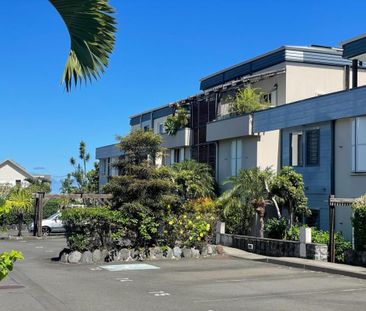 Location Appartement 2 pièces 48m² ST PIERRE 97410 - Photo 5