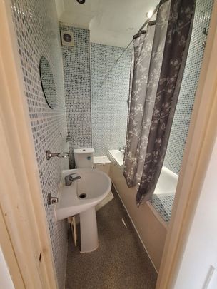 Room in a Shared Flat, Willsden Green, NW2 - Photo 1