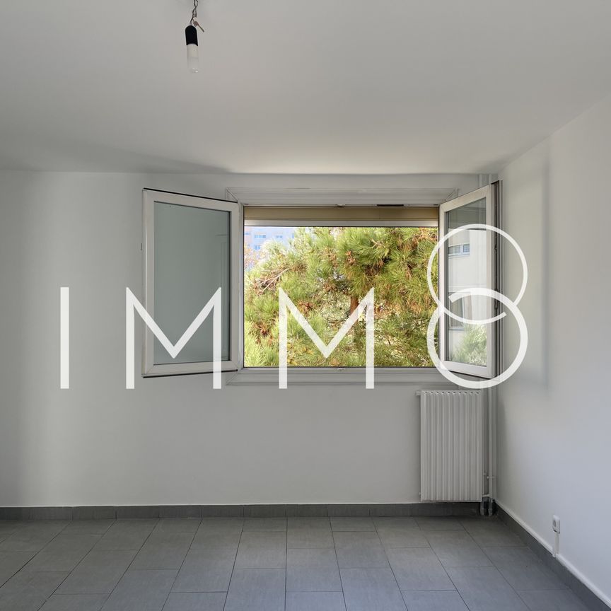 Location Appartement 2 pièces 57m² MARSEILLE 11ème - Photo 1