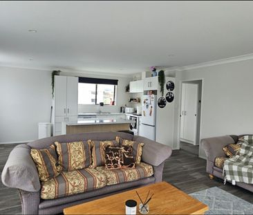 3 Bedroom family home - Photo 1