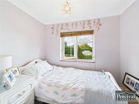 3 bedroom terraced house to rent - Photo 3