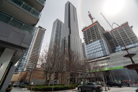 For Lease - 11 Yorkville Avenue Unit# 706, Toronto, Ontario - Photo 2