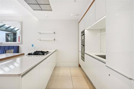 3 bedroom terraced house to rent - Photo 3