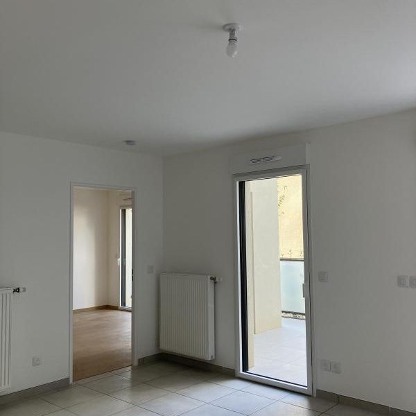 Location Appartement 2 pièces 49m² VILLEFRANCHE SUR SAONE 69400 - Photo 1