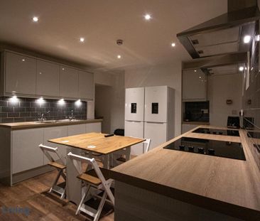 1 bedroom in a house share to rent - Photo 2