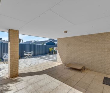 Spacious Four Bedroom Home in Baldivis - Photo 5
