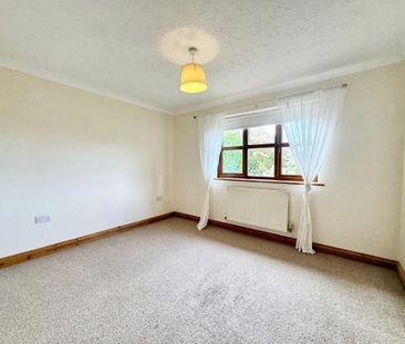 4 bedroom detached house to rent - Photo 3
