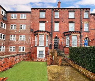 7 Bedroom Mid Terraced House for rent in Kensington Terrace - Photo 1